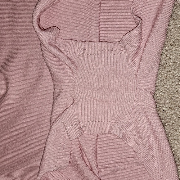 BOGO $2 Women's Pink Long Sleeve Ribbed Romper M loungewear pj's - Picture 13 of 15